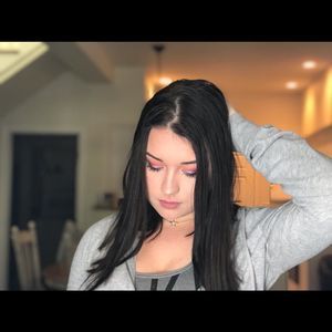 Meet your Posher, Makaela